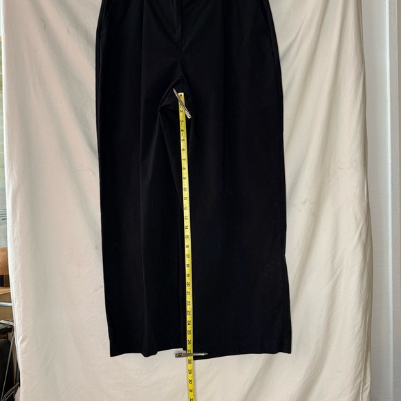 Old Navy Extra High Rise Wide-Leg Adjustable Pants. Size 12. $10 OBO. - Picture 6 of 6